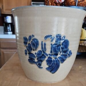 Pfaltzgraff Vintage Folk Art Utensil Holder. Made in USA.